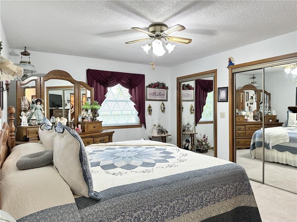 904 Lake Manor Drive — photo 16