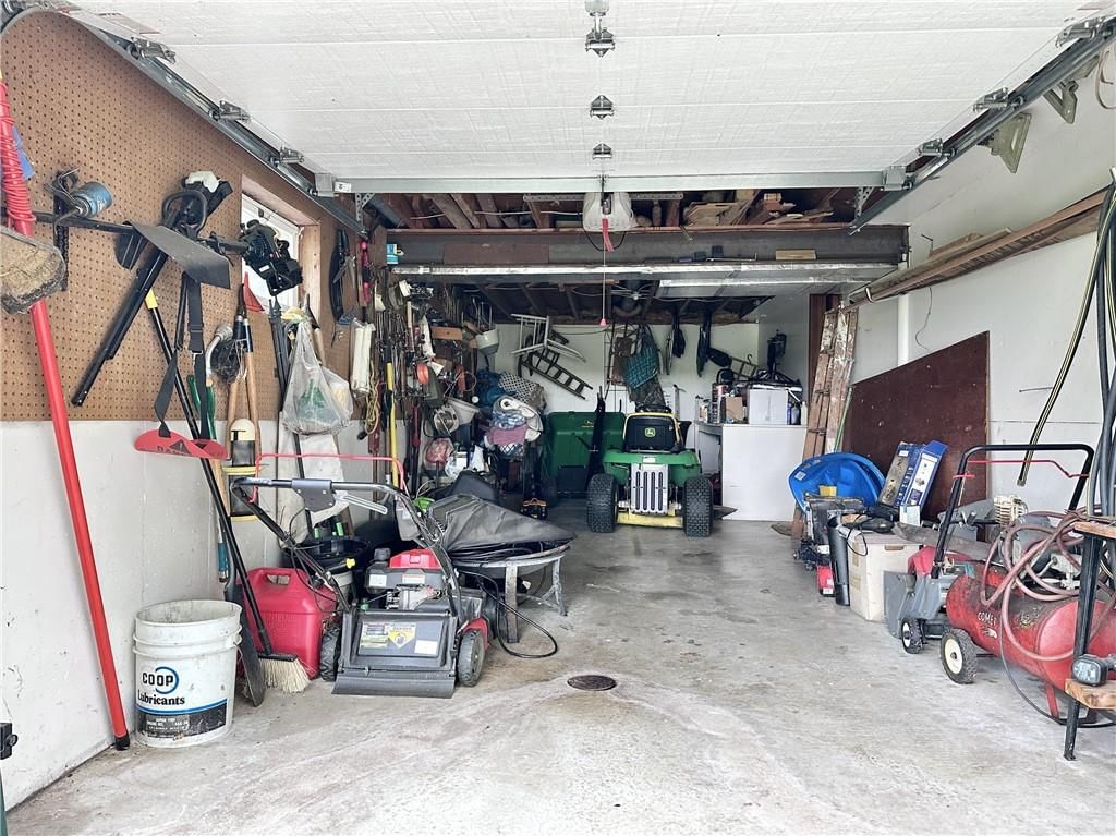 904 Lake Manor Drive — photo 30