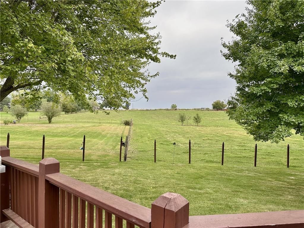 904 Lake Manor Drive — photo 33
