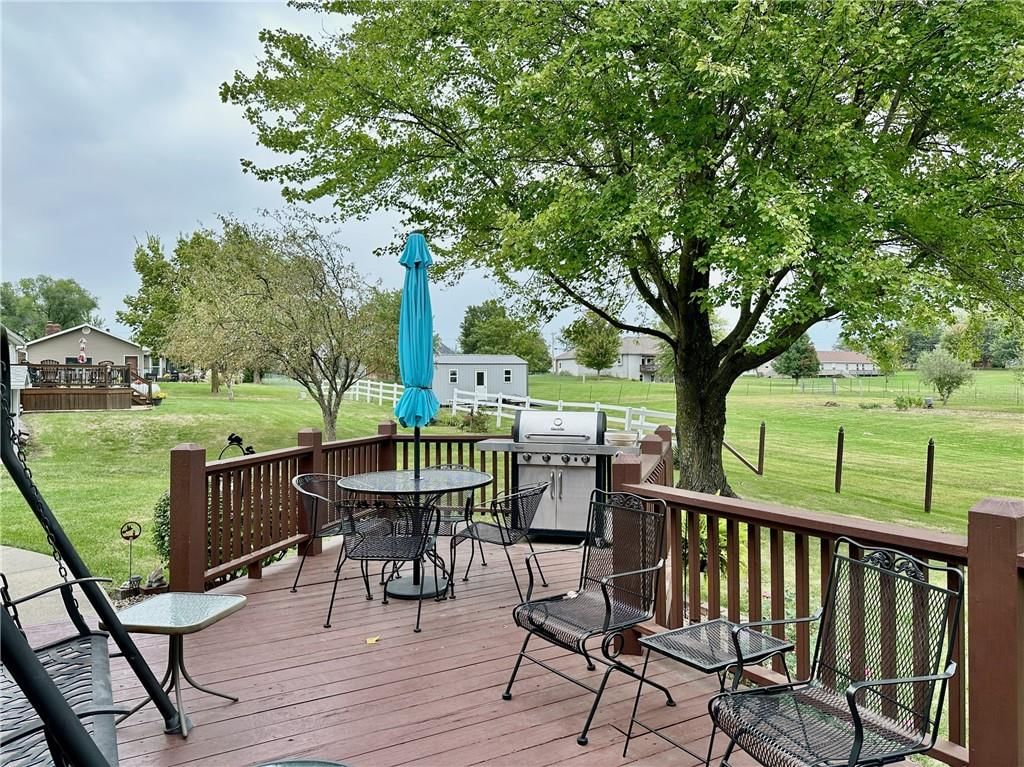 904 Lake Manor Drive — photo 34