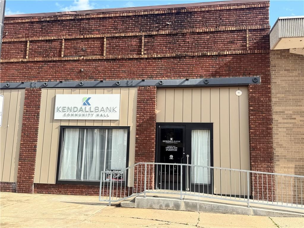 408 Broadway Street — photo 3