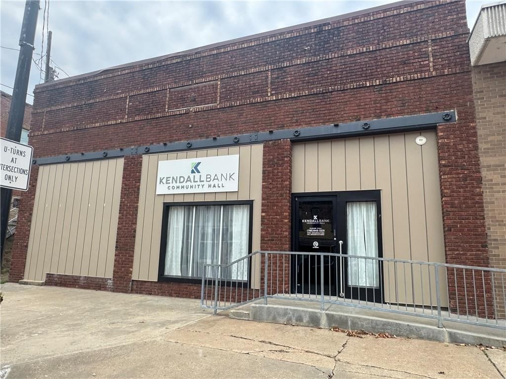 408 Broadway Street — photo 4