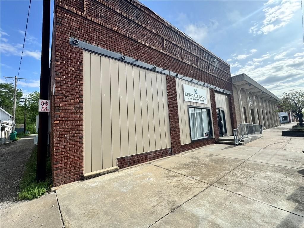 408 Broadway Street — photo 5