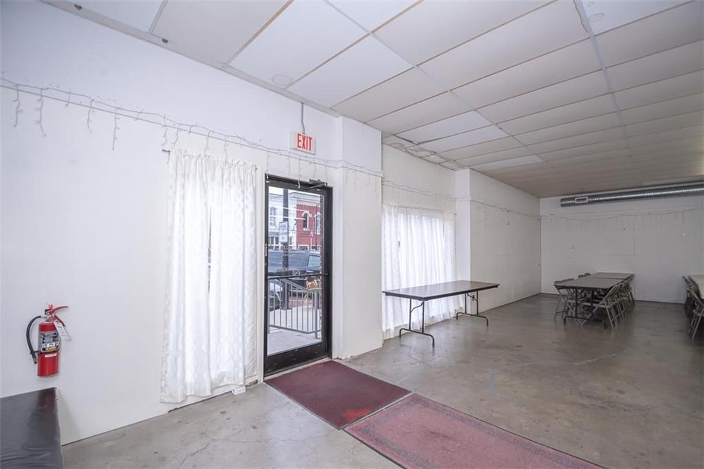 408 Broadway Street — photo 7