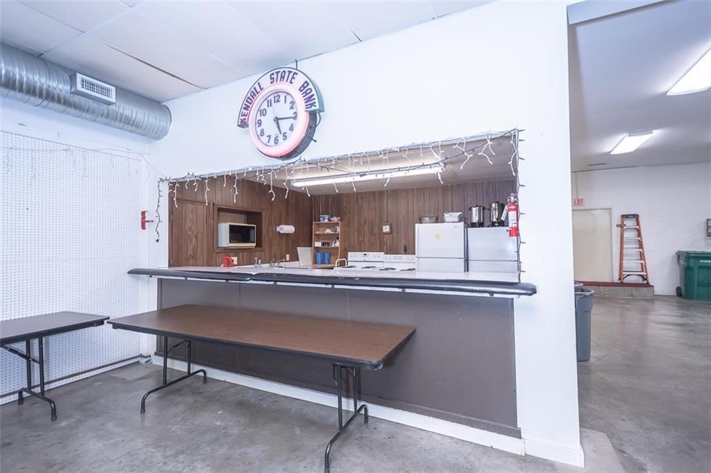 408 Broadway Street — photo 11