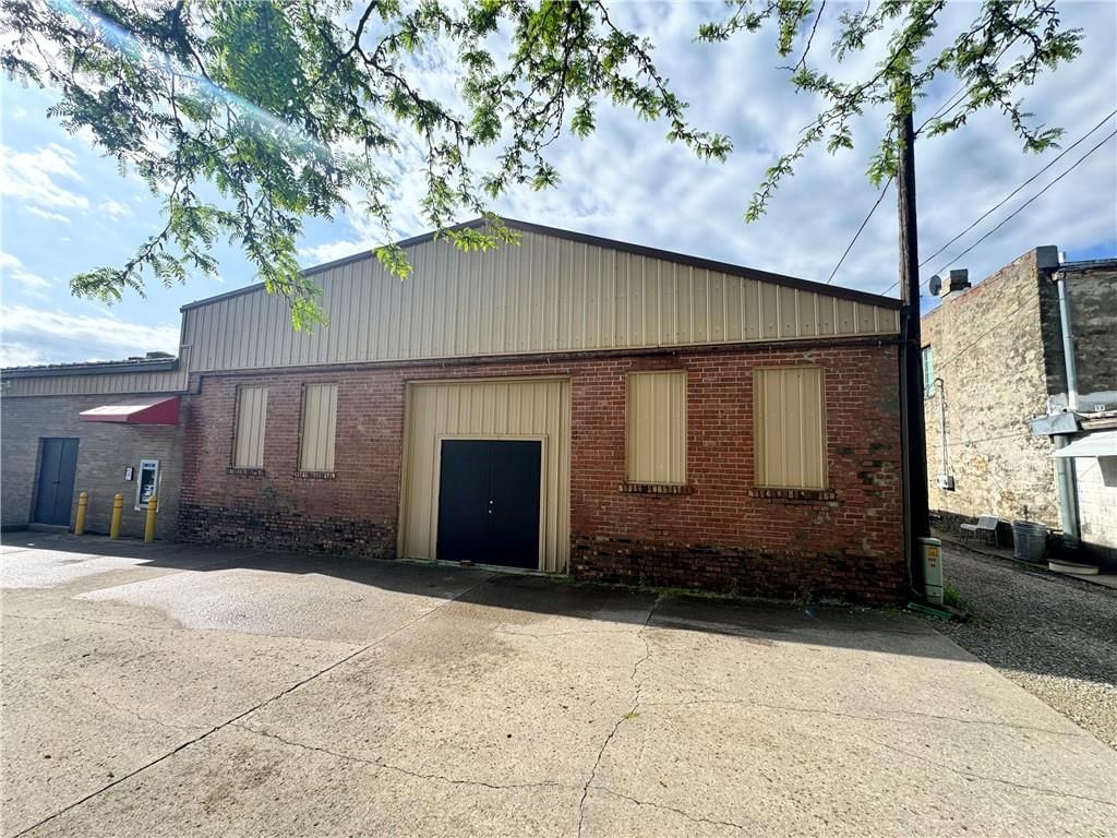 408 Broadway Street — photo 20