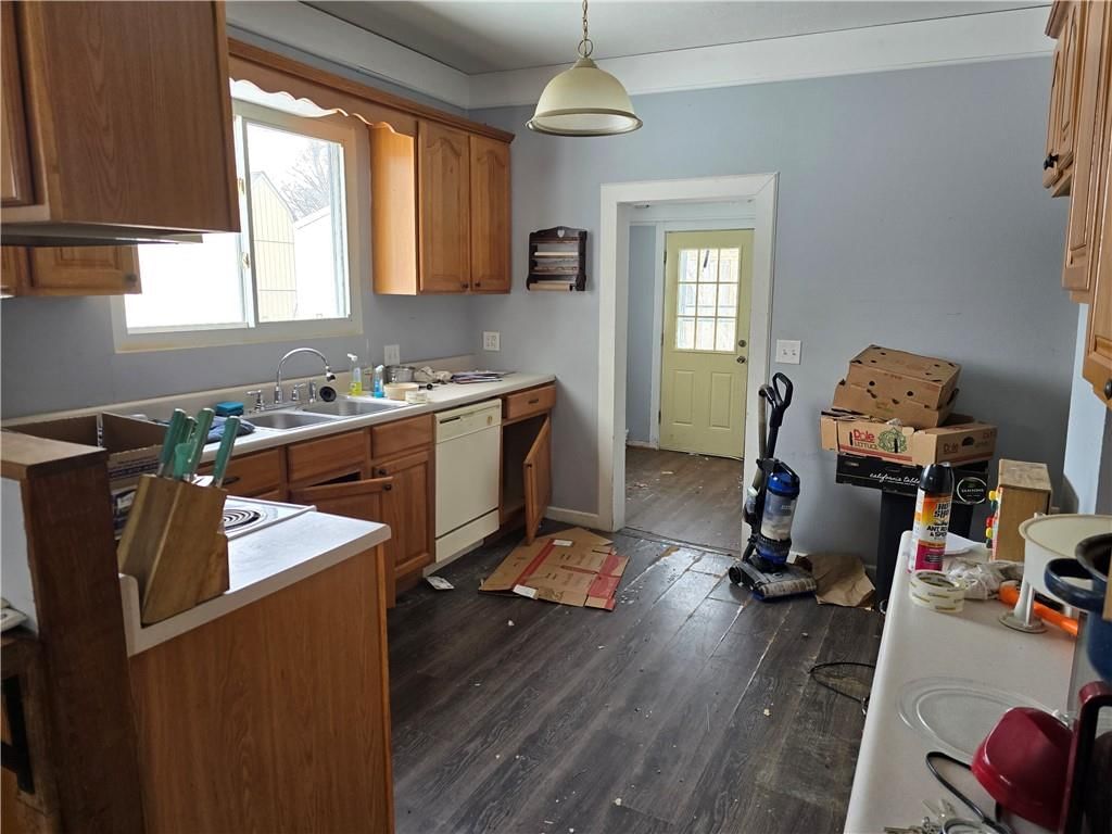 408 W 5th Street — photo 19