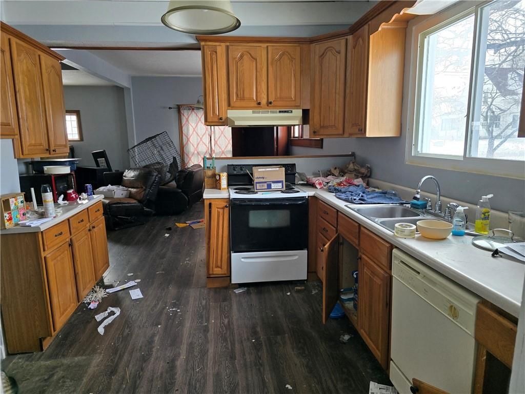 408 W 5th Street — photo 20
