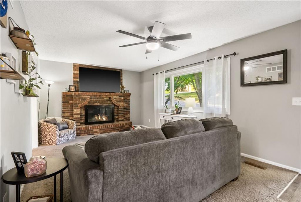 Photo 7 of 41 - 1505 Hale Avenue
