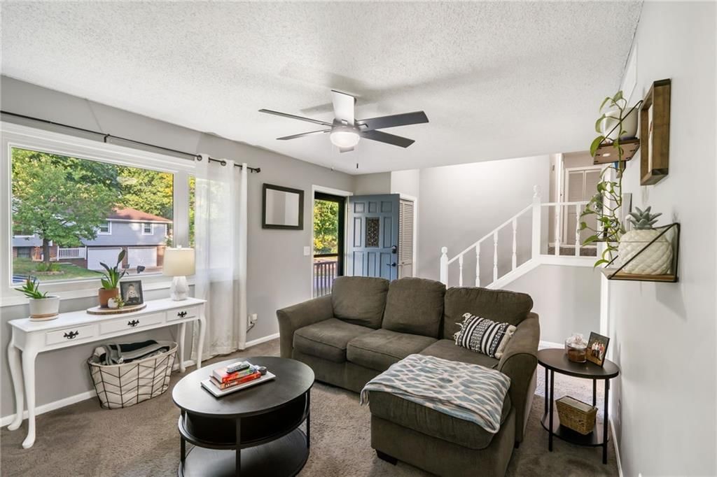 Photo 9 of 41 - 1505 Hale Avenue