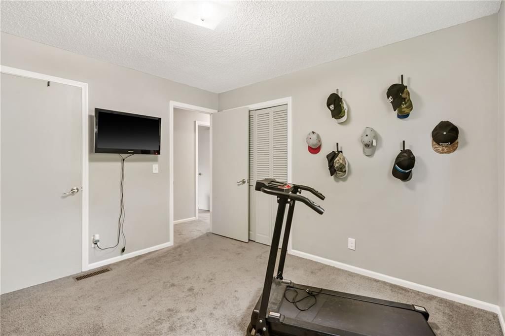 Photo 23 of 41 - 1505 Hale Avenue
