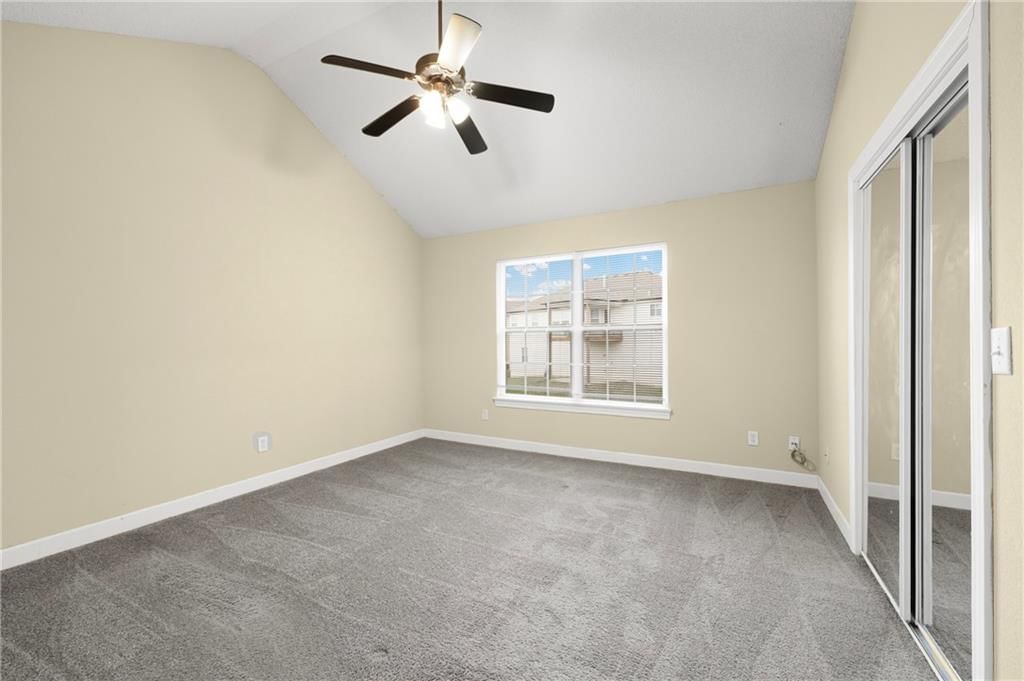 925 Peach Tree Lane — photo 12