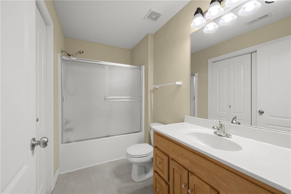 925 Peach Tree Lane — photo 14