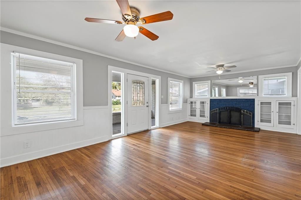 1835 Walker Avenue — photo 6