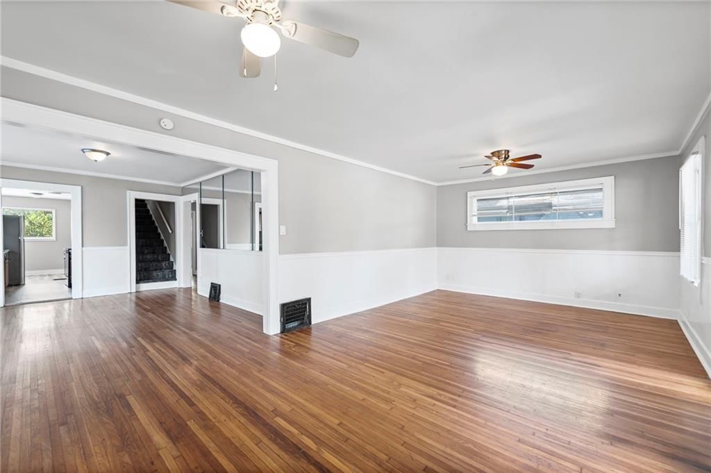 1835 Walker Avenue — photo 13