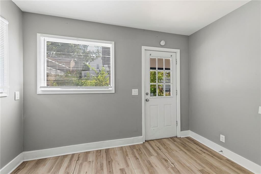 1835 Walker Avenue — photo 19