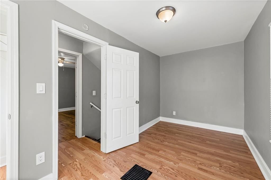 1835 Walker Avenue — photo 26