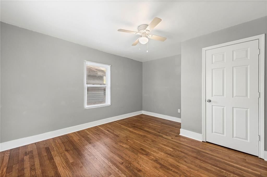 1835 Walker Avenue — photo 27
