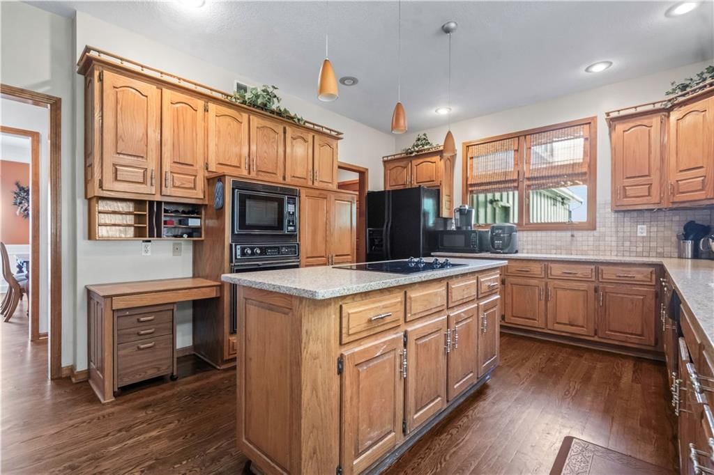 10438 W 125th Terrace — photo 5
