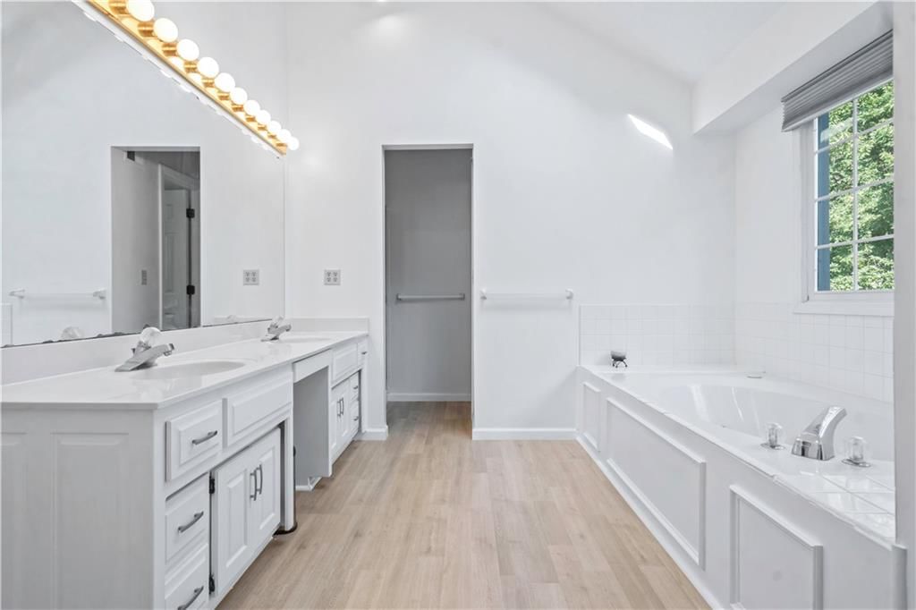 10438 W 125th Terrace — photo 22