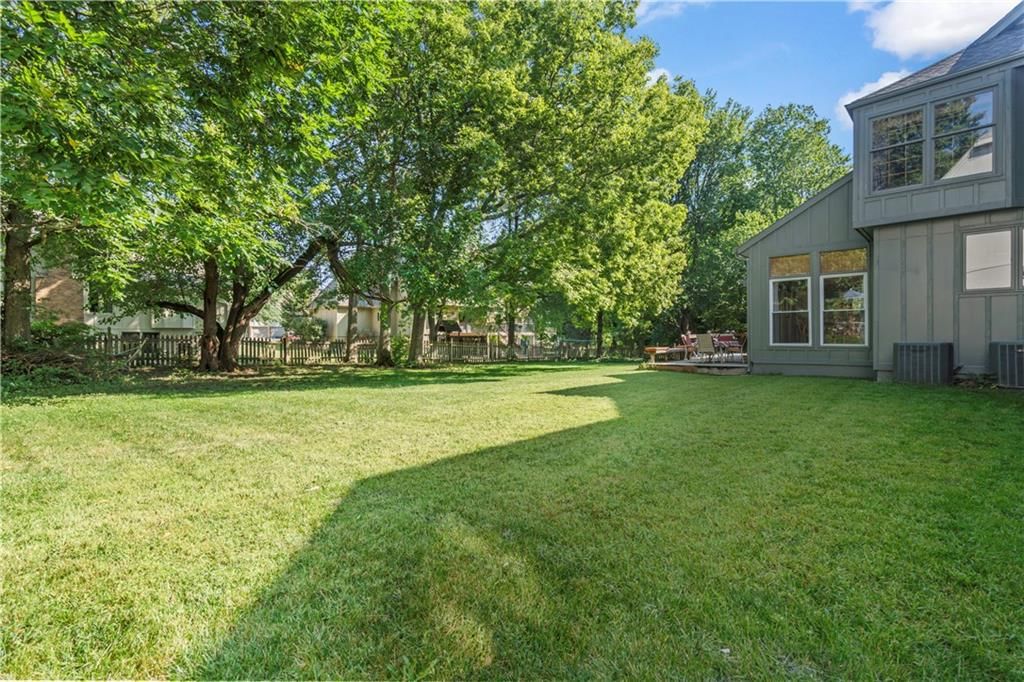 10438 W 125th Terrace — photo 38