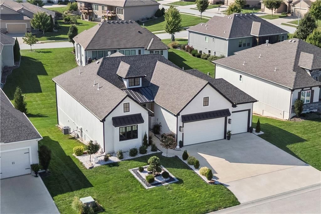4132 NE Dearborn Lane — photo 4