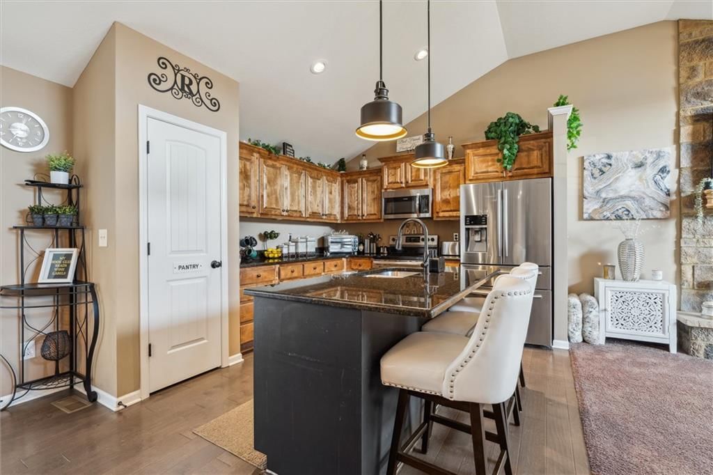 Photo 11 of 36 - 21743 Johnson Court