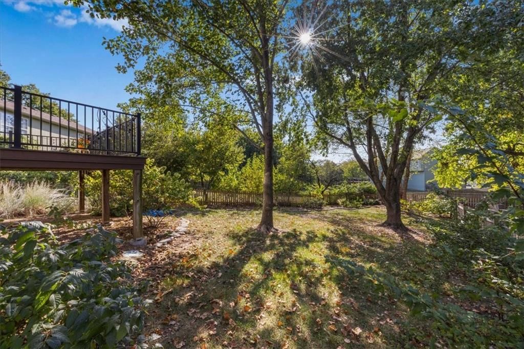 5150 Roundtree Street — photo 42