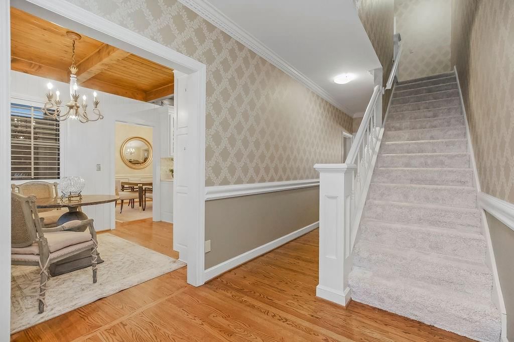 29 Compton Court — photo 5