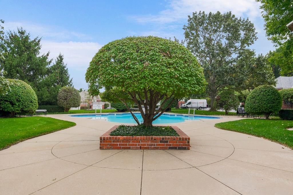 29 Compton Court — photo 30