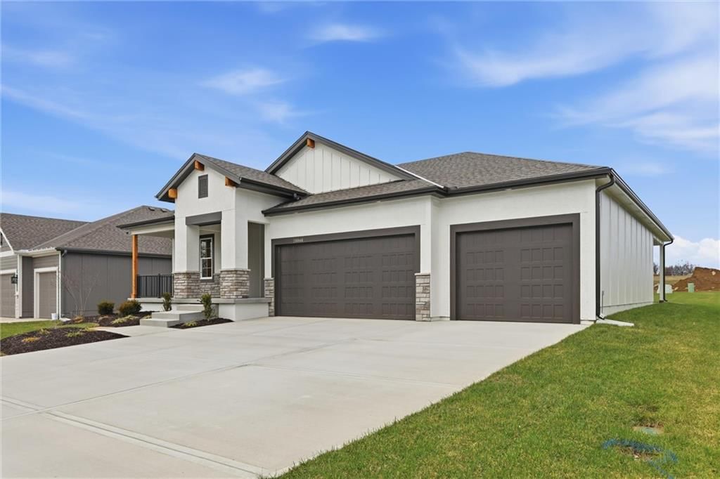 20040 W 226th Terrace — photo 39