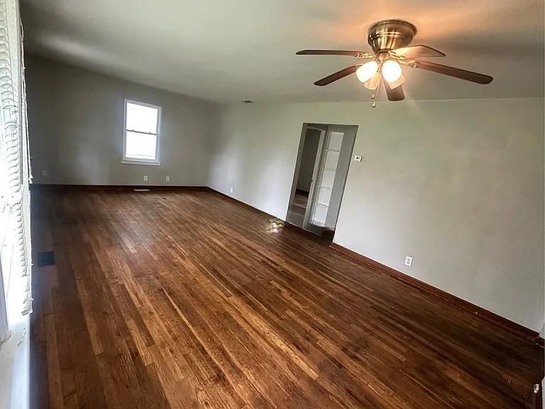 604 HARVEY N/A — photo 2