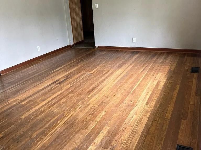 604 HARVEY N/A — photo 3