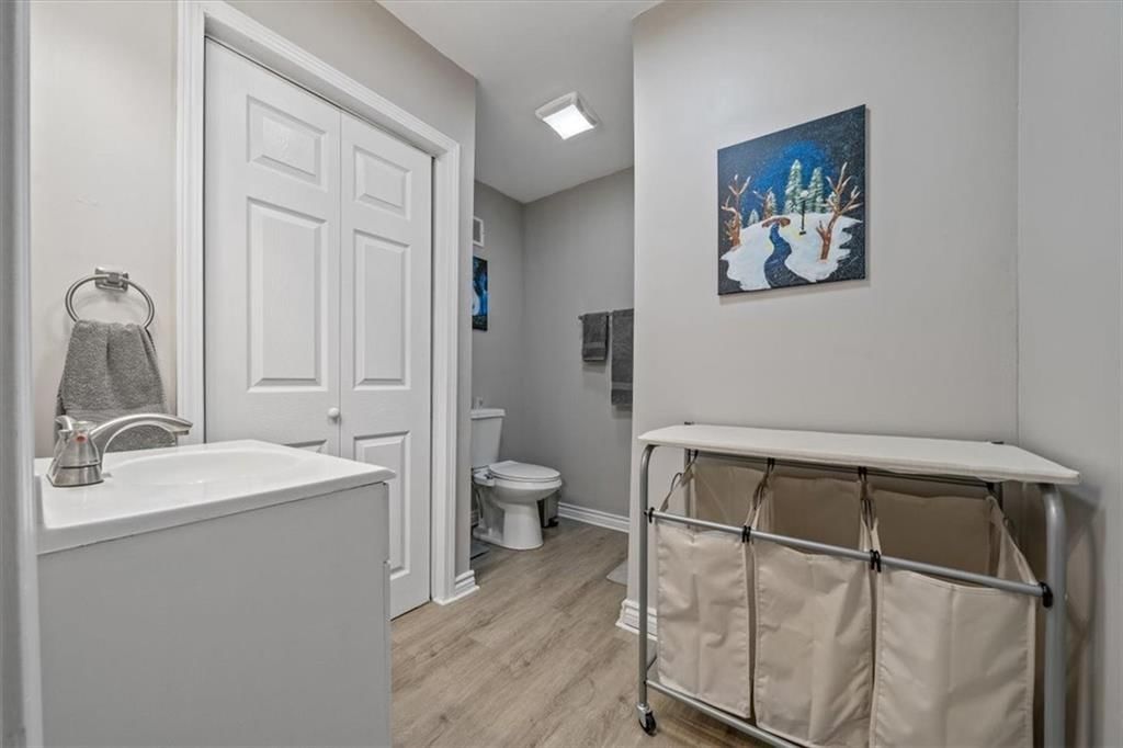 Photo 11 of 19 - 7411 E 110th Street