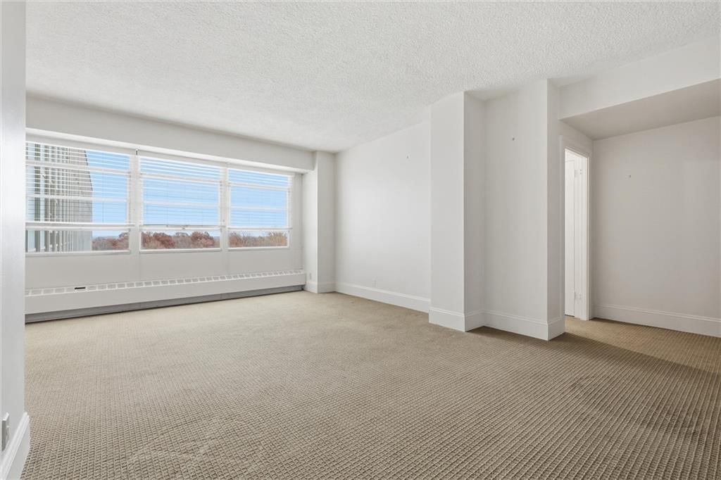 333 W Meyer Boulevard — photo 6