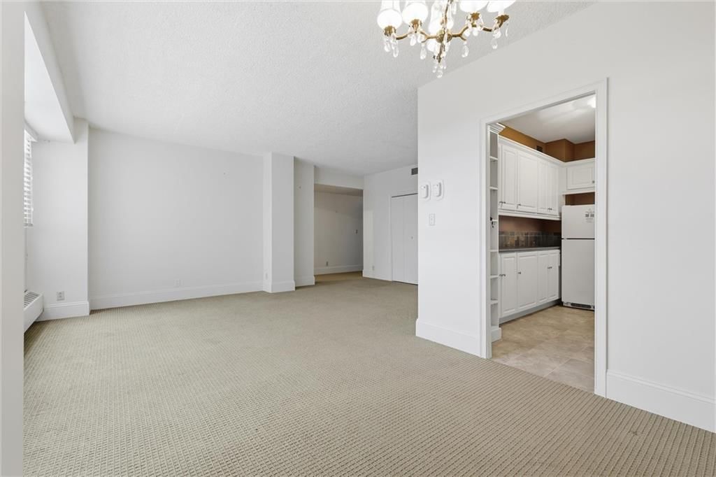 333 W Meyer Boulevard — photo 8
