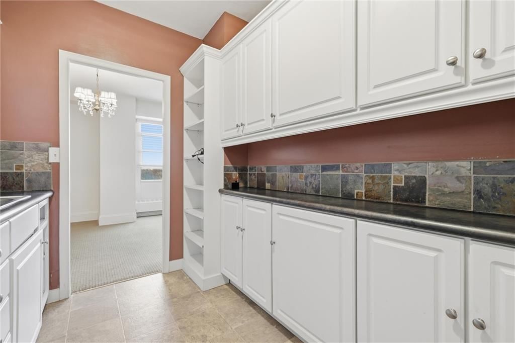 333 W Meyer Boulevard — photo 10