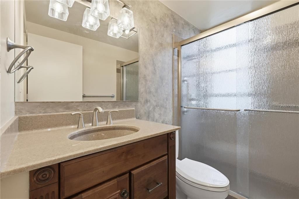 333 W Meyer Boulevard — photo 14