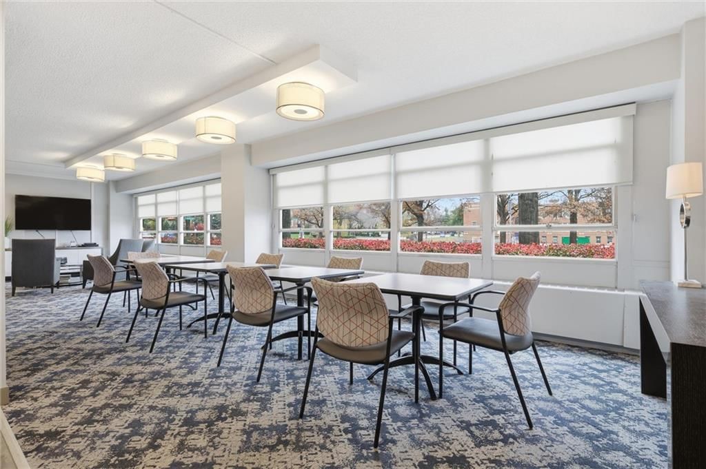 333 W Meyer Boulevard — photo 18