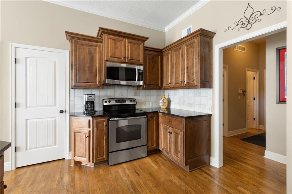 10933 S Wrangler Street — photo 15