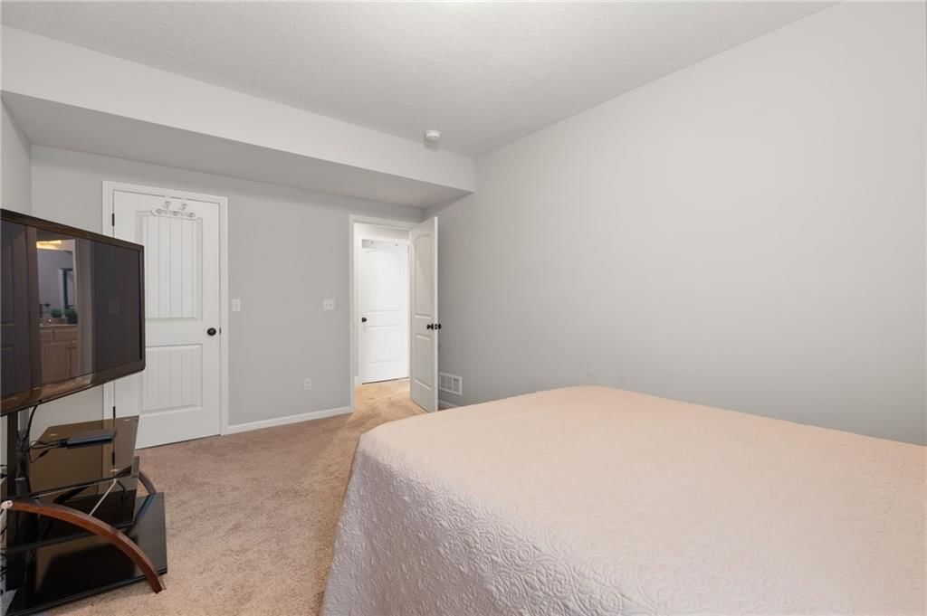 10933 S Wrangler Street — photo 35