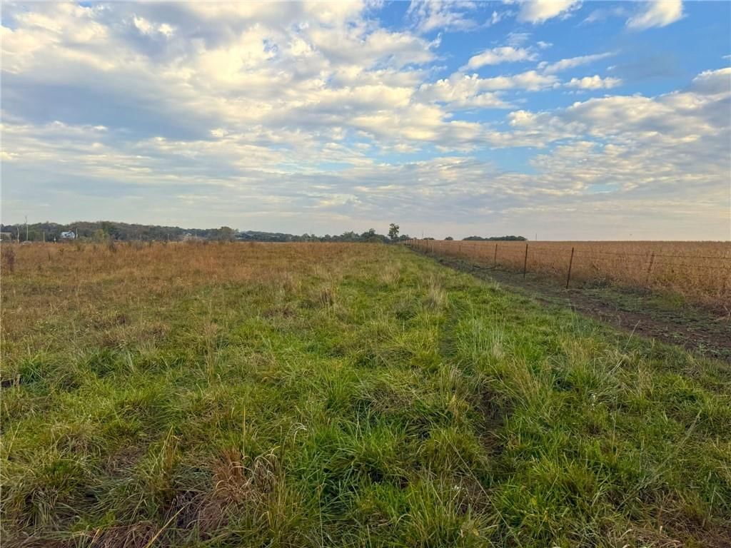 105 N 1250 Road — photo 17