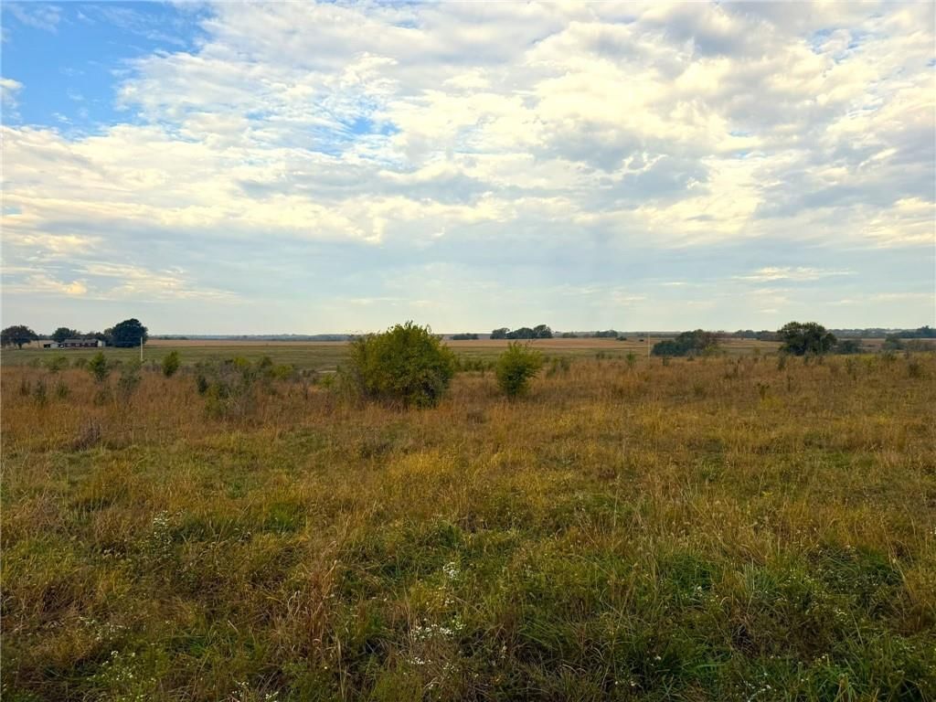 105 N 1250 Road — photo 19