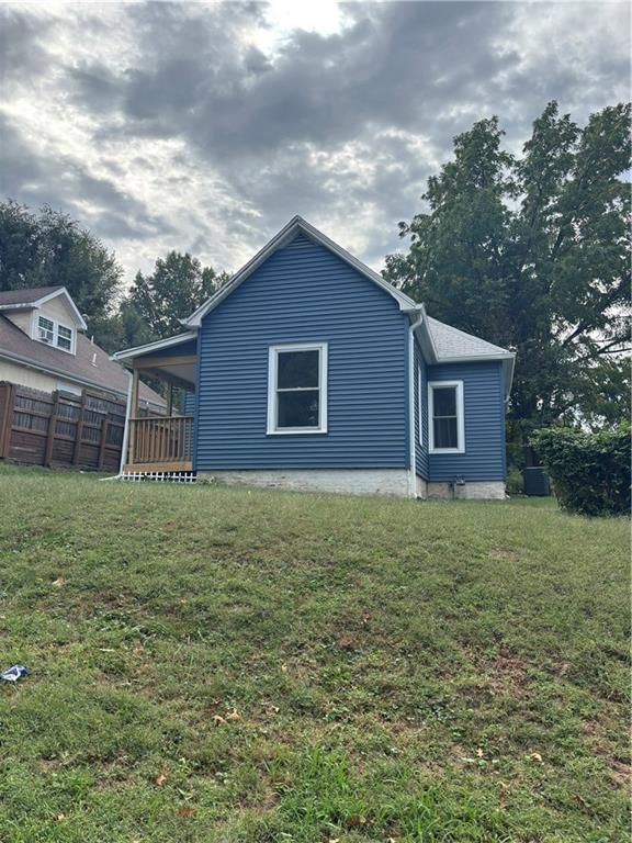 3216 Doniphan Avenue — photo 10