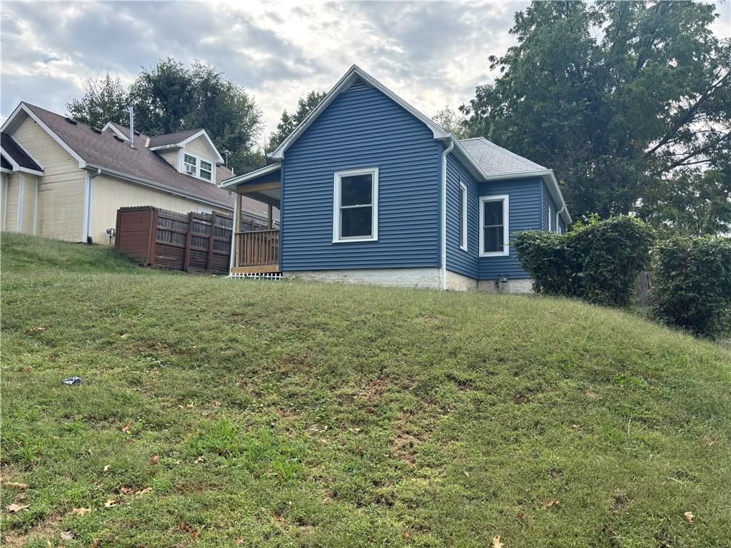 3216 Doniphan Avenue — photo 12