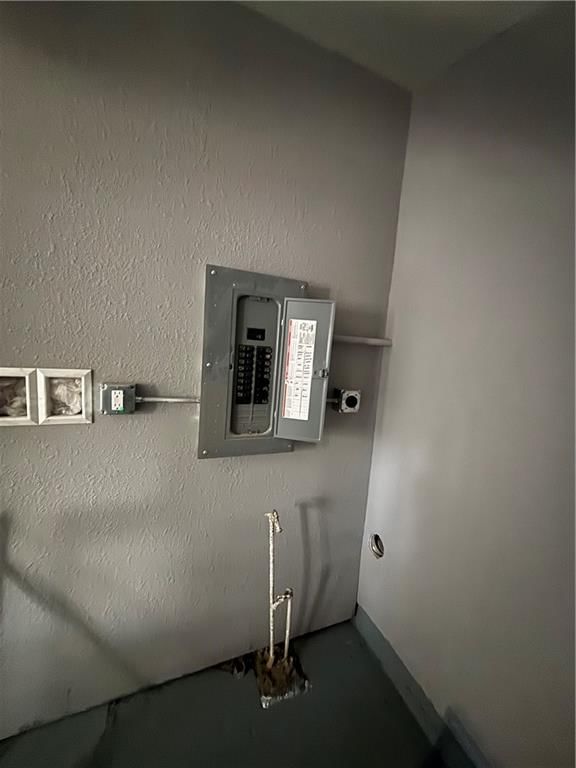 3216 Doniphan Avenue — photo 24