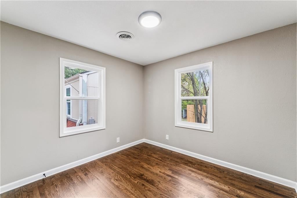 1512 Charles Avenue — photo 23