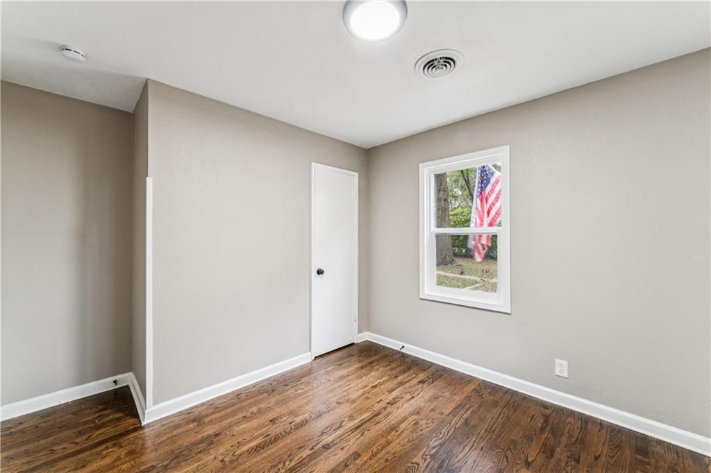 1512 Charles Avenue — photo 25