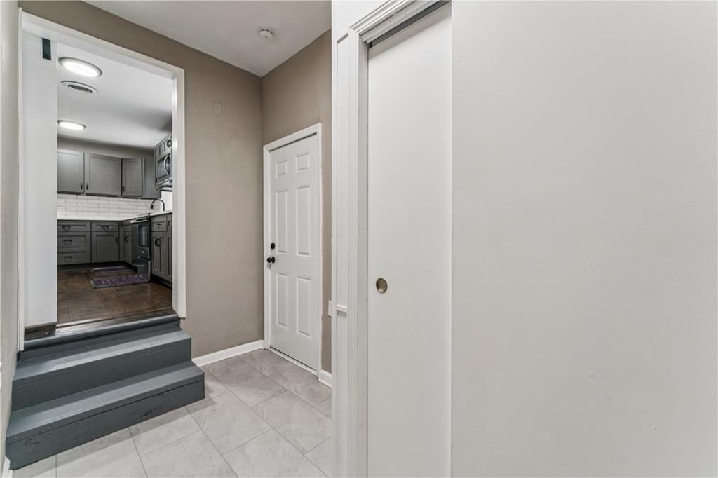 1512 Charles Avenue — photo 28