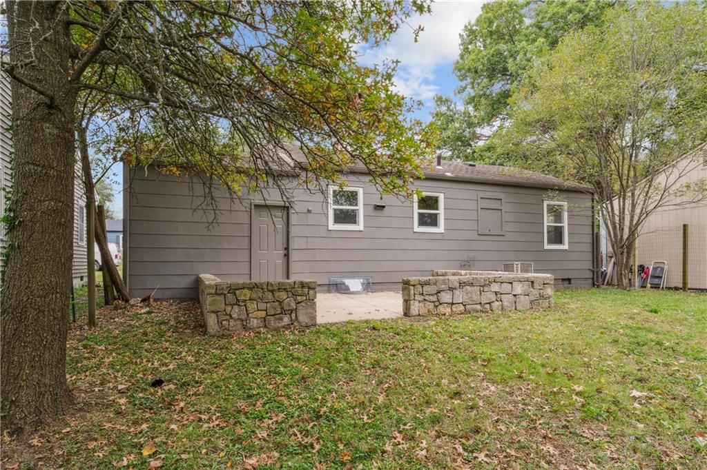 1512 Charles Avenue — photo 30